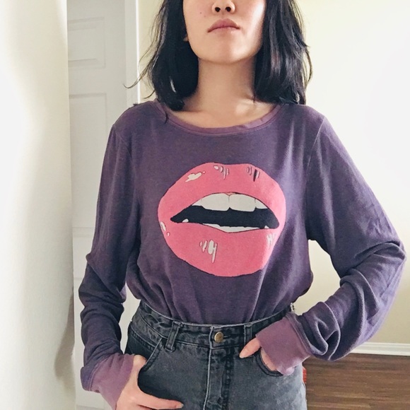 💜WILDFOX💜 Lips Sweater - Picture 2 of 7